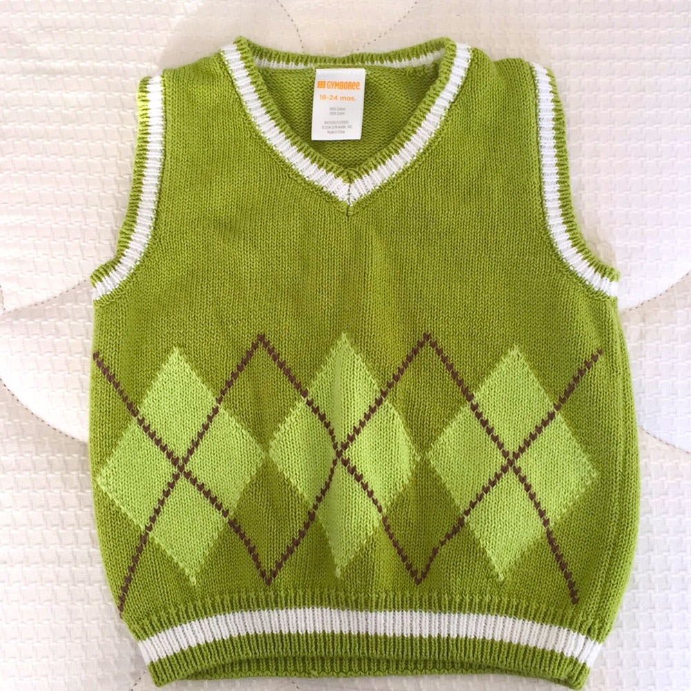 Adorable Gymboree green argyle vest